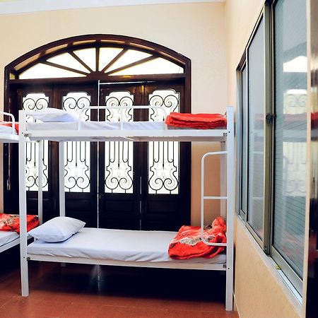 Queen Homestay Hué Eksteriør billede